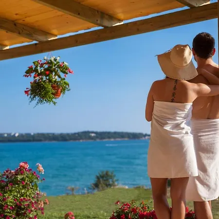 Holiday park Bella Vista Homes 4*